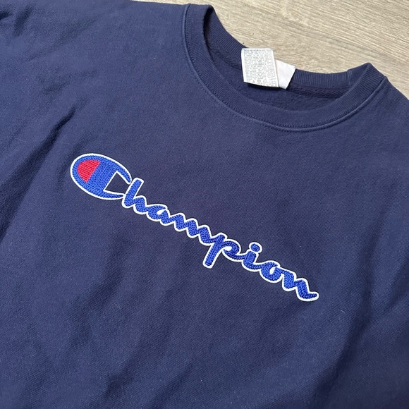 •CHAMPION• SWEATSHIRT - Picture 3 of 4